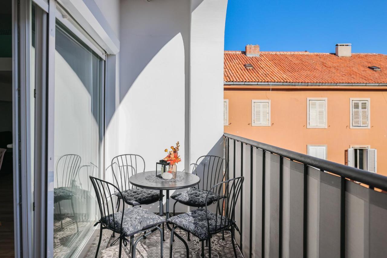 2R Apartment Zadar Bagian luar foto